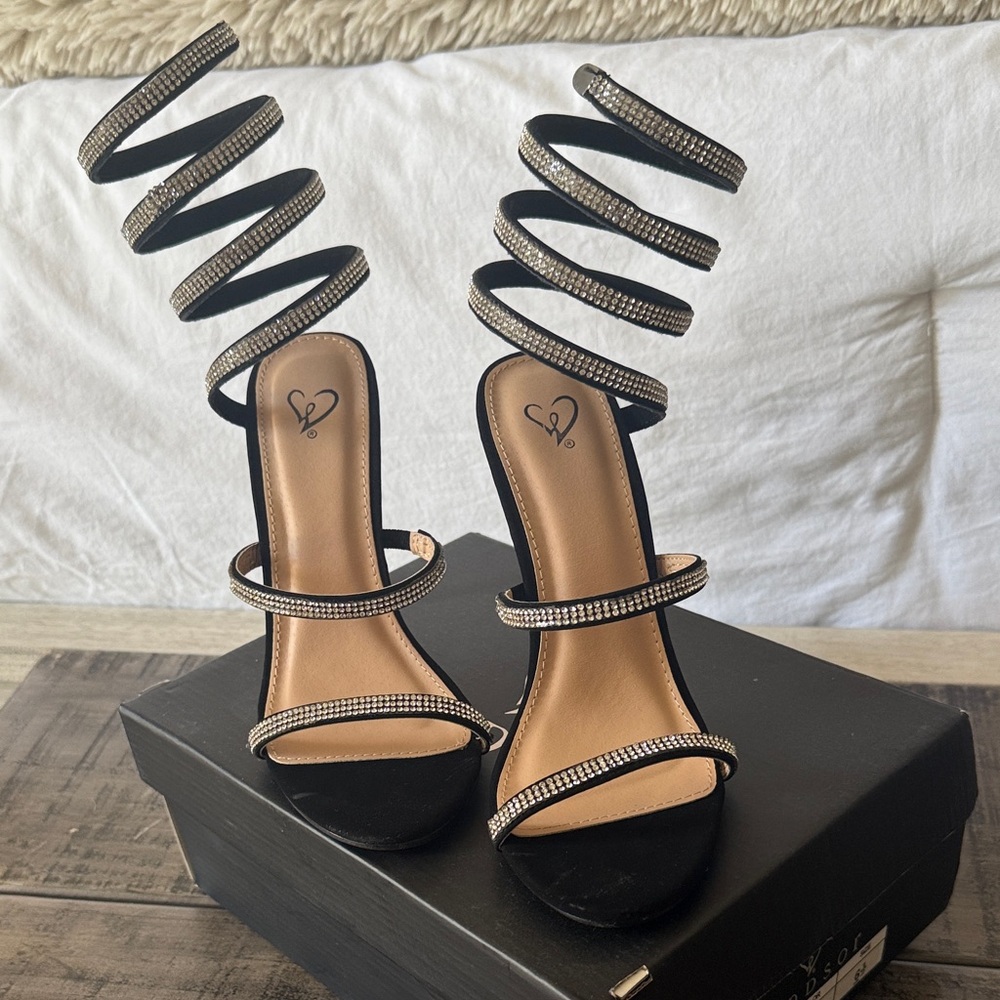 Windsor Black and Silver Spiral Strap Heels
